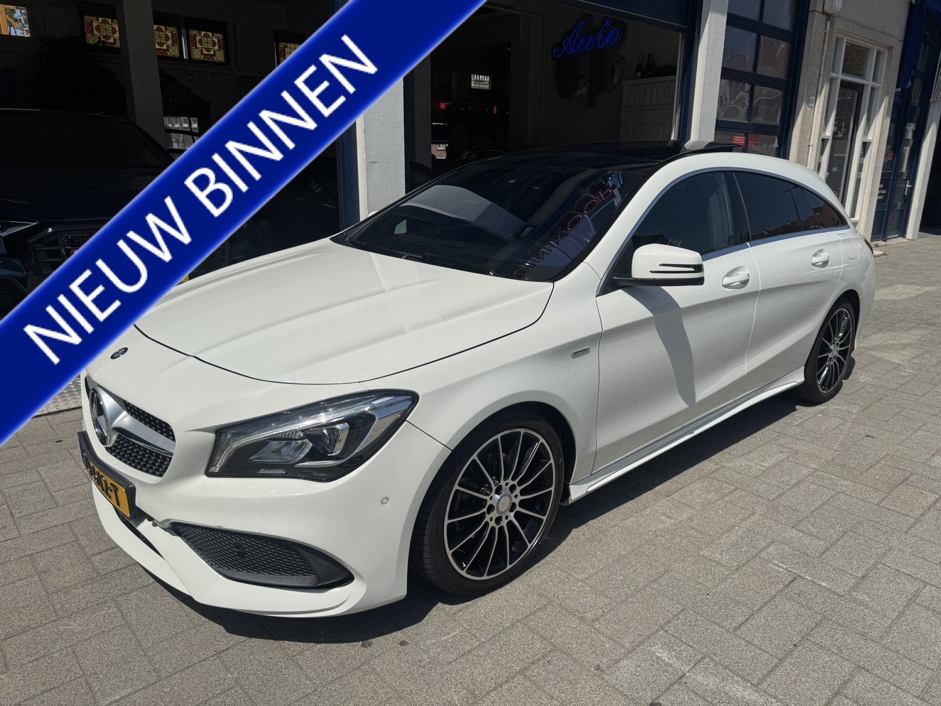 Mercedes-Benz CLA-Klasse Shooting Brake 180 AMG/EDITION/PANO, CLA, 730 kg, Gebruikt, 4 cilinders