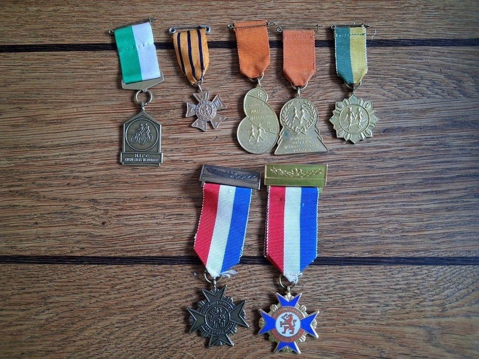 Diverse Nederlandse Medailles medaille wandelen, Ophalen of Verzenden