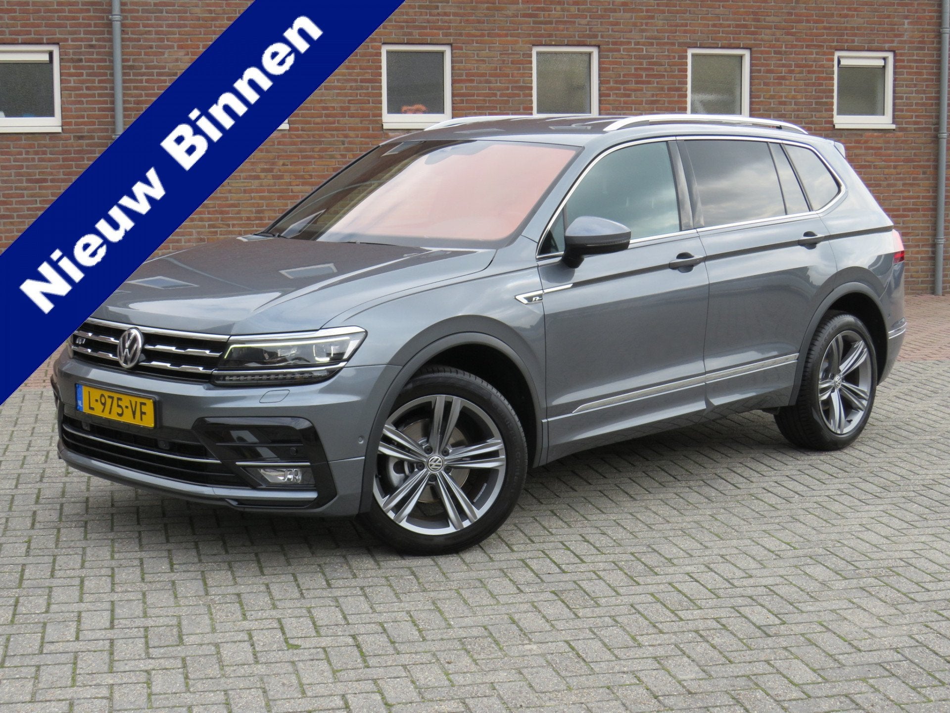 Volkswagen Tiguan Allspace 1.5 TSI 150Pk DSG Highl. BNS R-Li, Auto's, Dealer onderhouden, 150 pk, Origineel Nederlands, Bedrijf