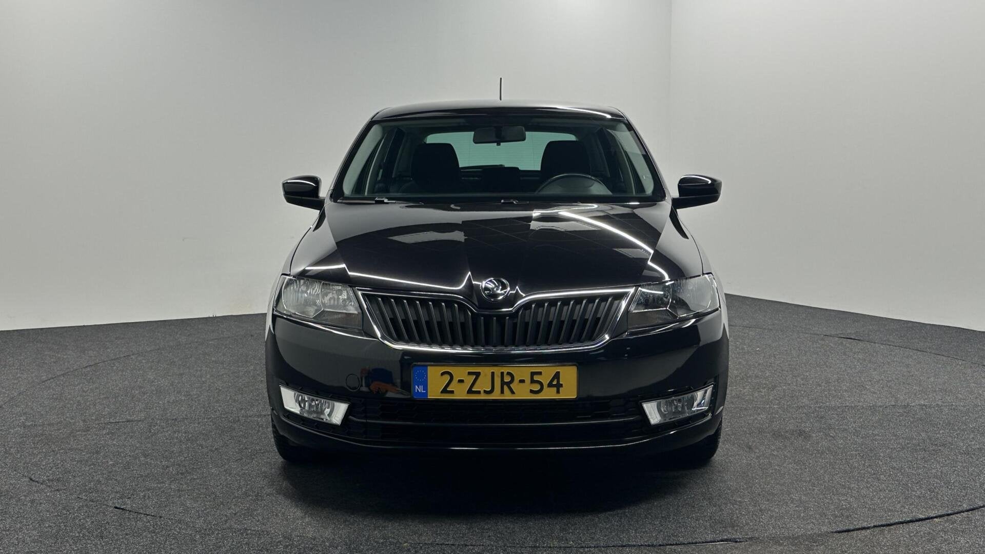 Foto 6 van Skoda Rapid 1.2 TSI Greentech Active AIRCO NAVI CRUISE LM 71