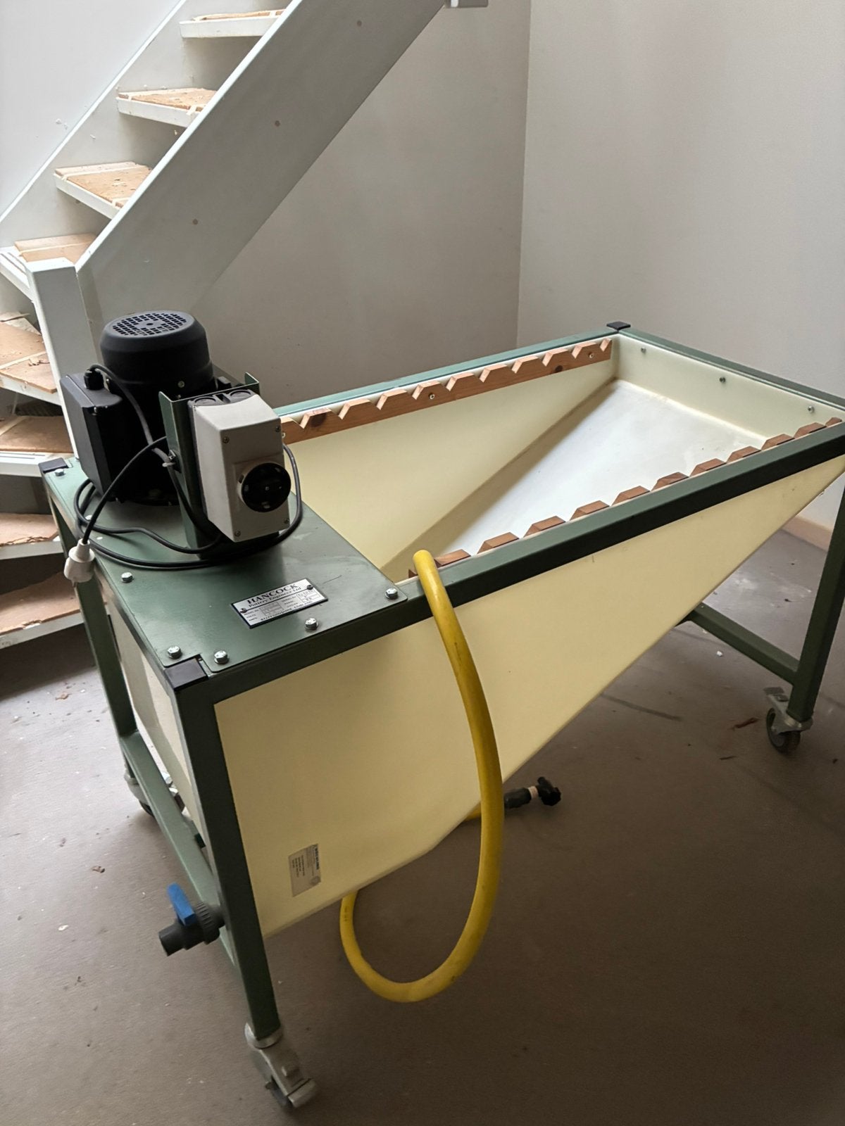 Giet tafel weinig gebruikt, Ophalen