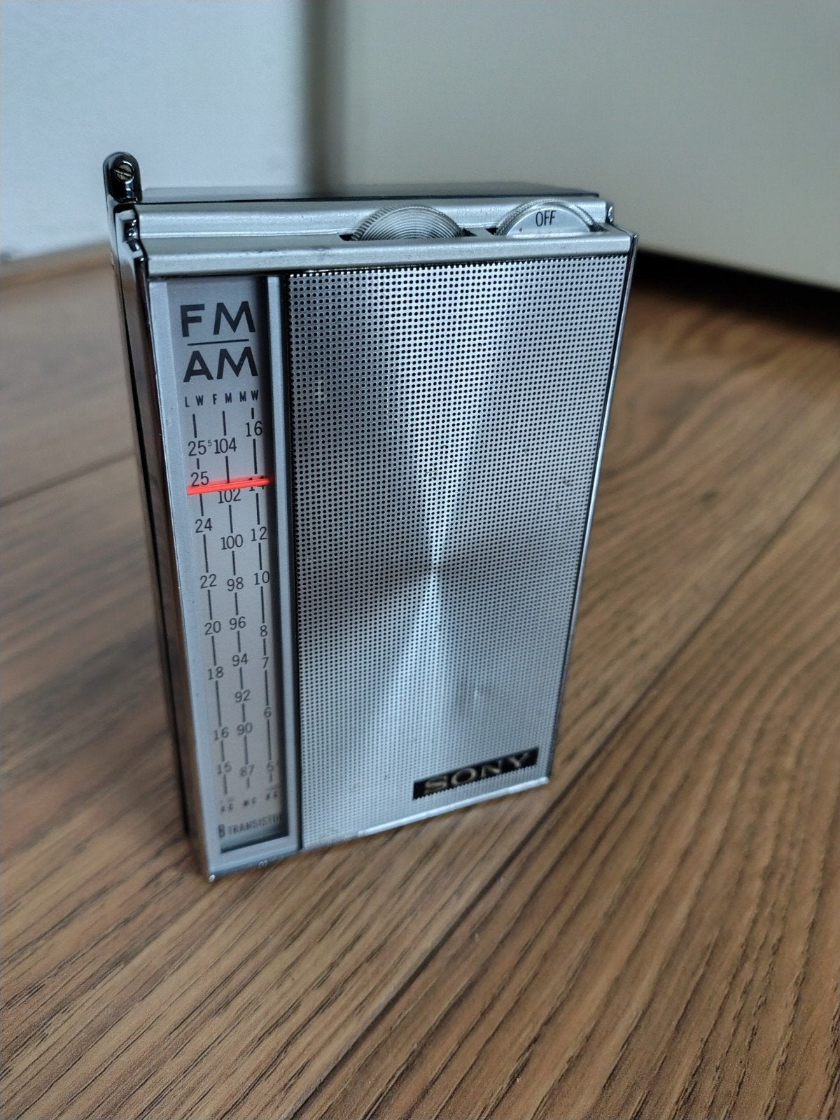 Vintage Sony TFM-825L Transistorradio - FM/AM/LW/MW, Ophalen of Verzenden, Gebruikt, Transistorradio