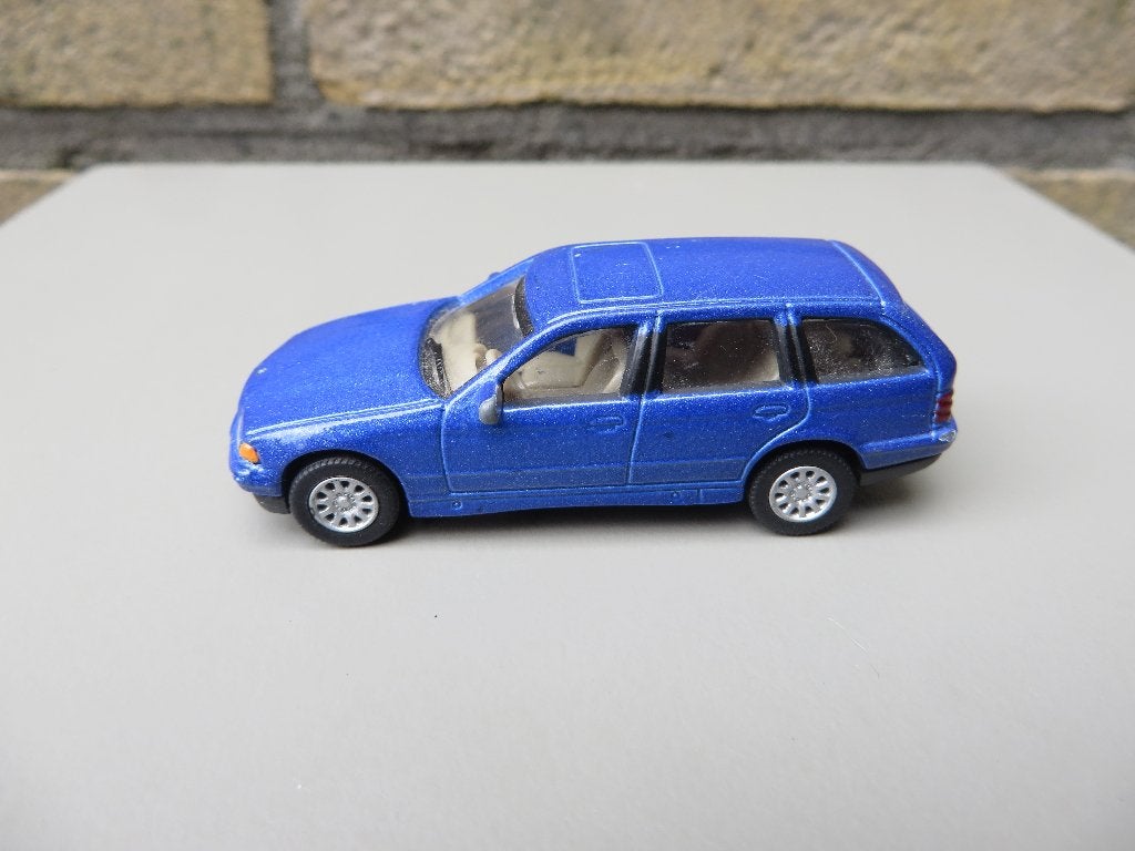 Hongwell 1:72 BMW 325 TOURING, Ophalen of Verzenden, Gebruikt, Auto
