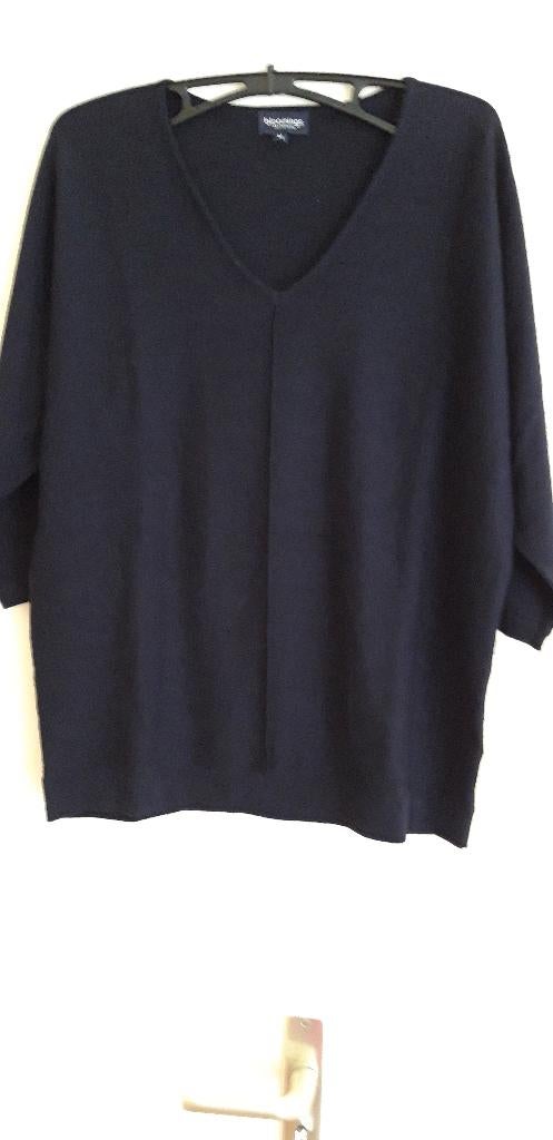 Mooi blauw truitje in maat M met V hals, Maat 38/40 (M), Blauw, Ophalen of Verzenden, Zo goed als nieuw