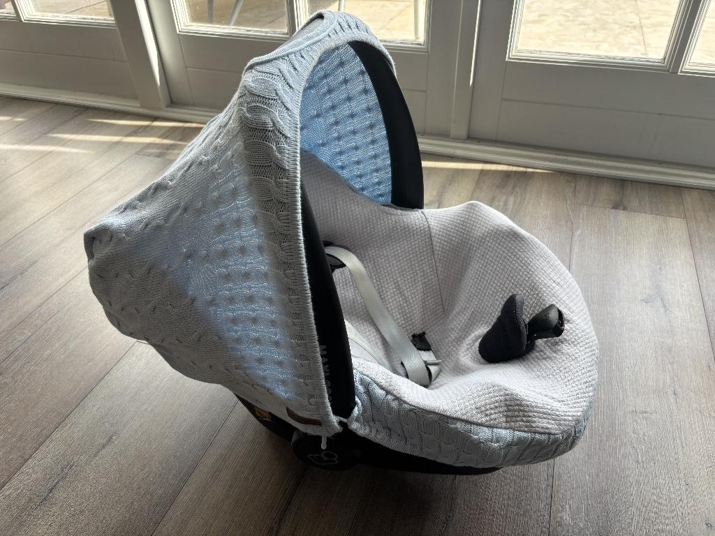 Baby’s only Maxi Cosi voetenzak + autostoelhoes, Ophalen of Verzenden, Gebruikt, 70 tot 85 cm, Overige typen