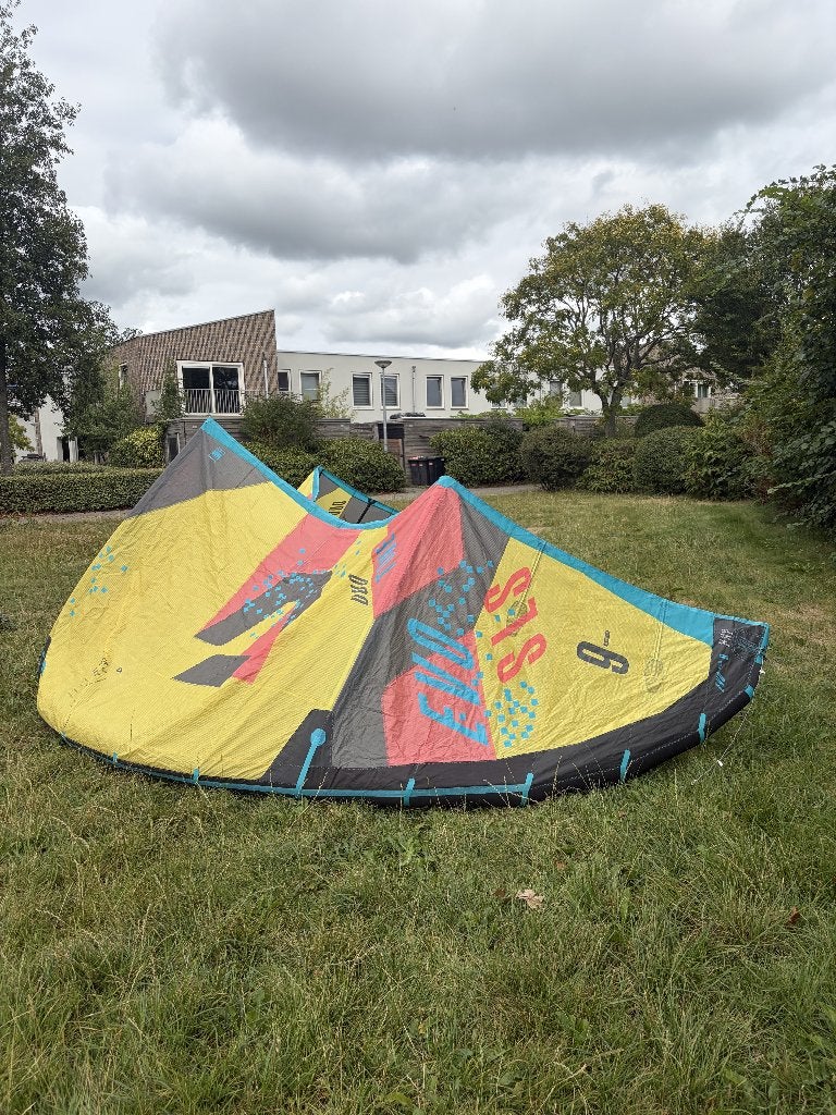 Duotone Evo SLS 2023 9M, Watersport en Boten, Kitesurfen, Ophalen, 9 m², Geen board, Zo goed als nieuw