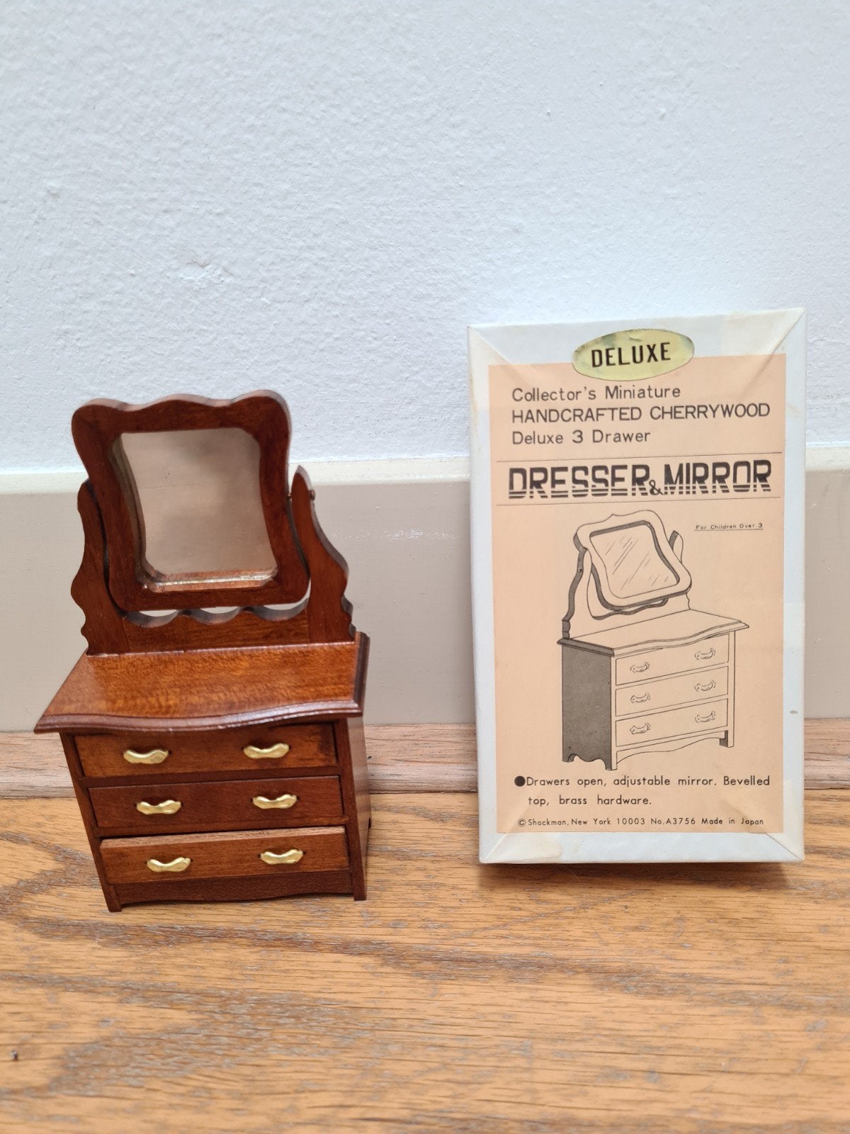 Shackman Deluxe miniatuur dressoir met spiegel, Ophalen of Verzenden, Nieuw, Decoratie