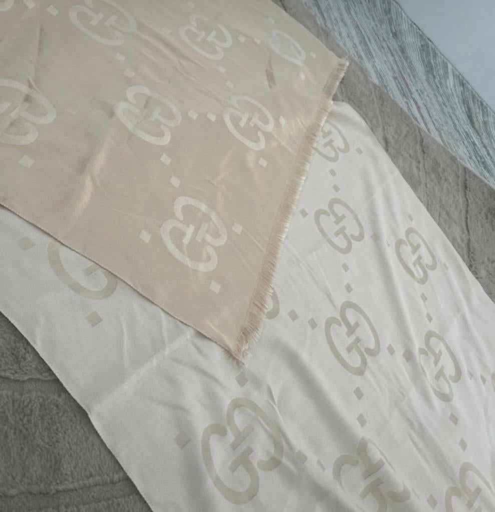 Stijlvolle Sjaal met GG-patroon - Beige, Kleding | Dames, Mutsen, Sjaals en Handschoenen, Verzenden, Nieuw, Sjaal