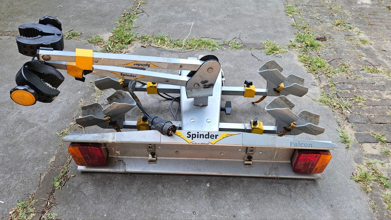 Spinder Falcon lichtgewicht trekhaak fietsendrager voor 2 f, Ophalen, 2 fietsen, Gebruikt, Trekhaakdrager