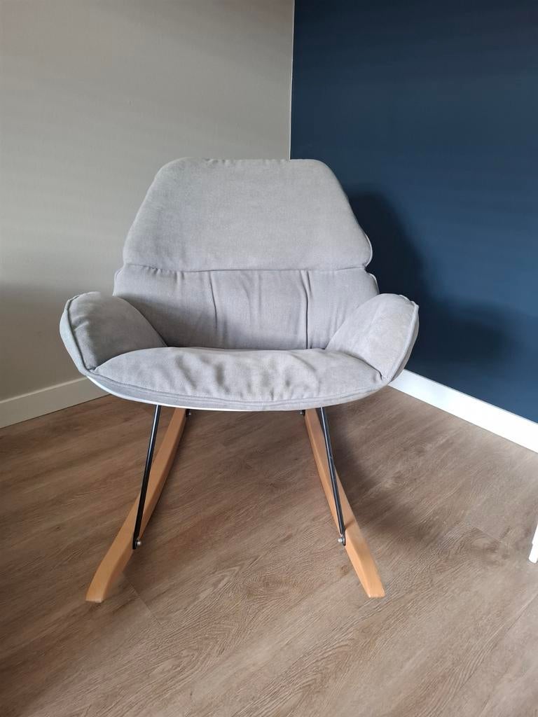 Childhome Schommelstoel / voedingsstoel Grijs/Wit - €98,-, Ophalen, Zo goed als nieuw