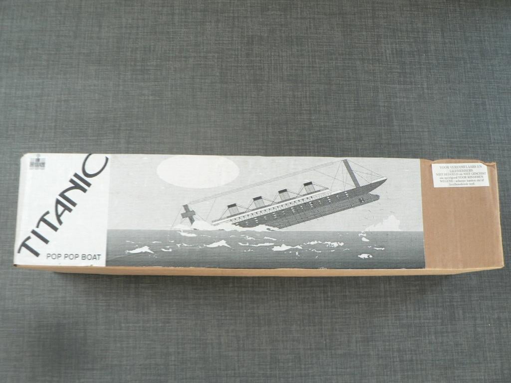 BLIKKEN TITANIC POP POP BOOT 35 CM MET DOOS, Antiek en Kunst, Ophalen of Verzenden