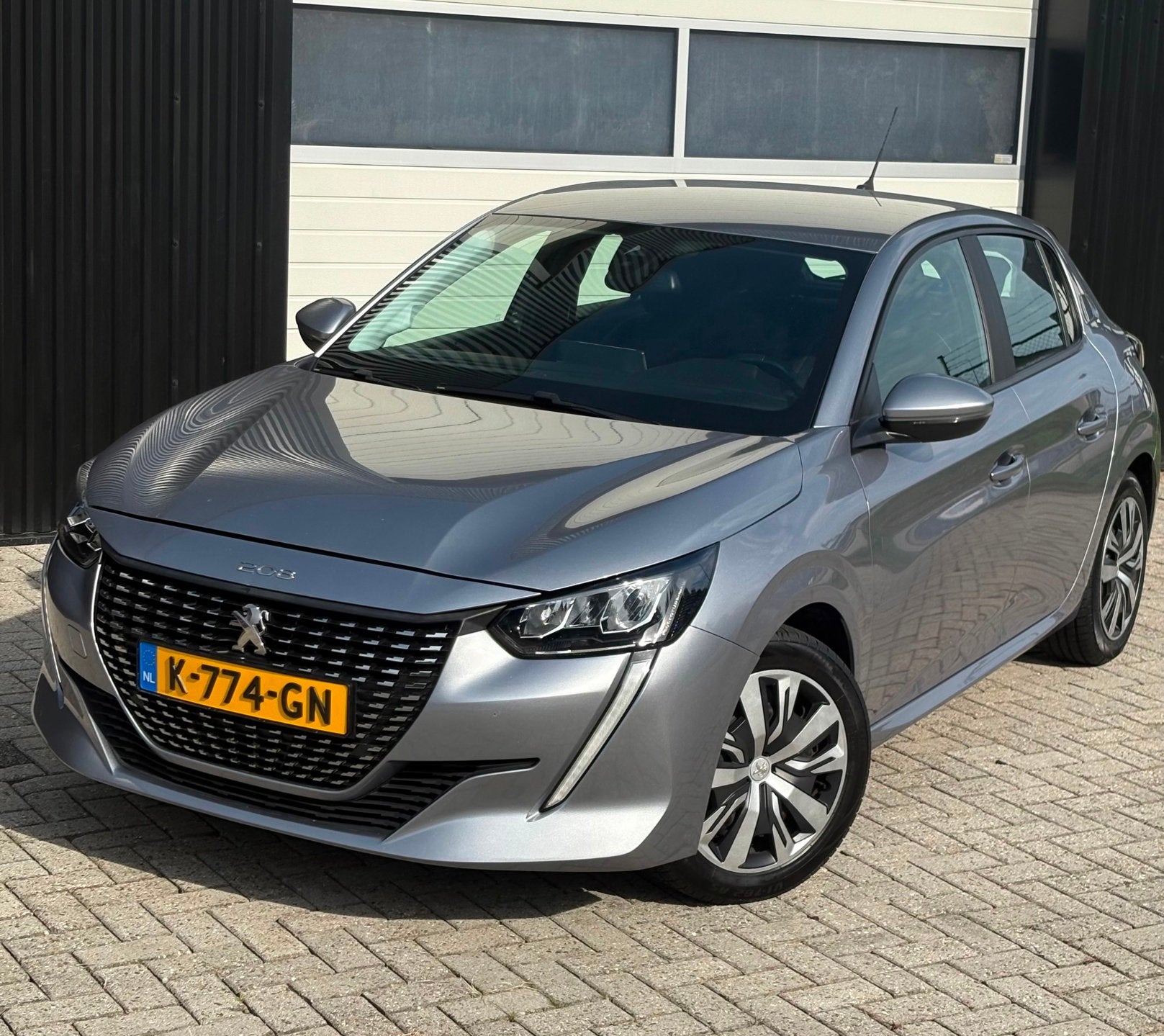Peugeot 208 1.2 PureTech Active, Auto's, Voorwielaandrijving, Dealer onderhouden, Stof, 1199 cc