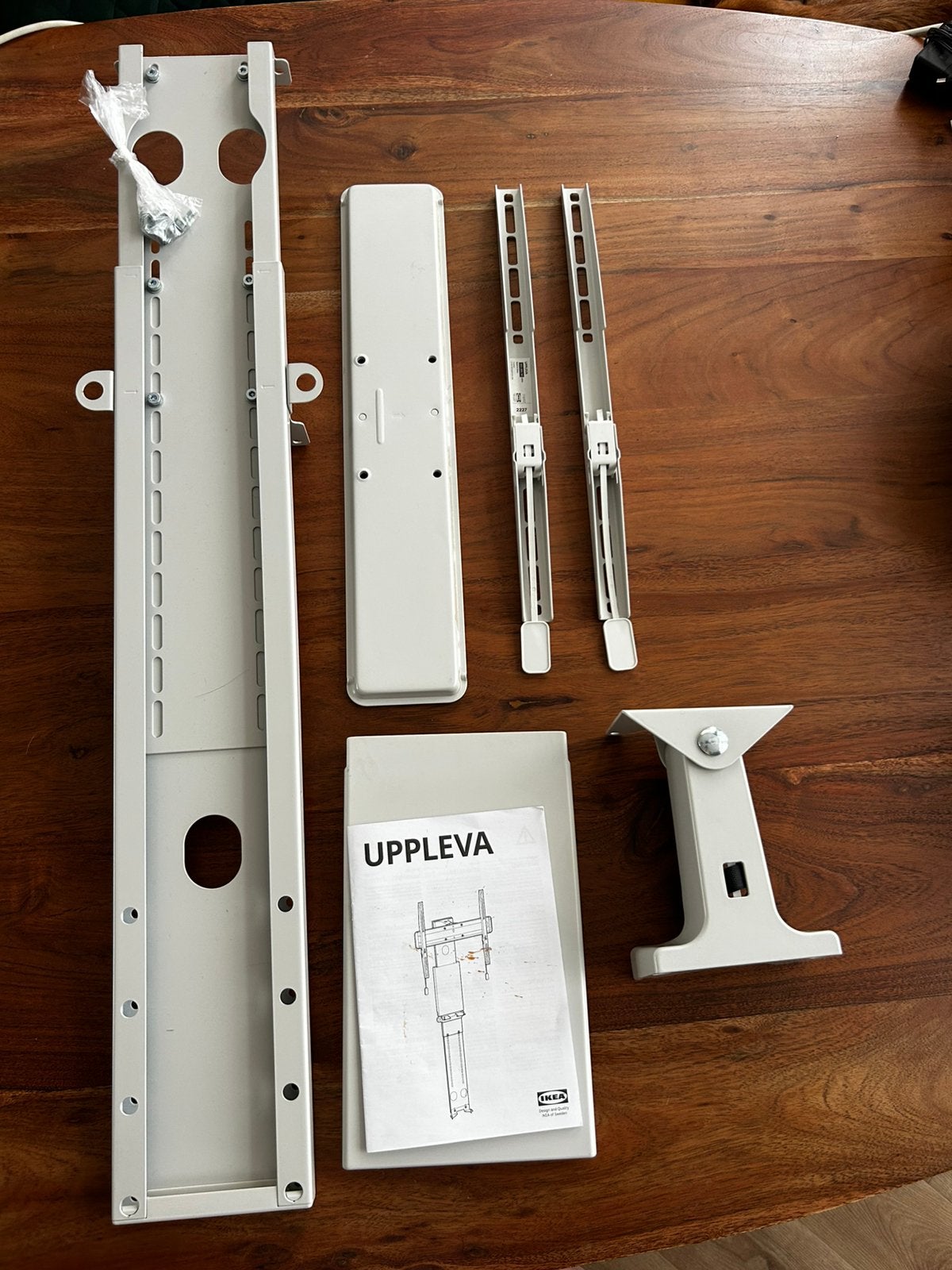 Ikea Uppleva TV beugel, Ophalen, Zo goed als nieuw
