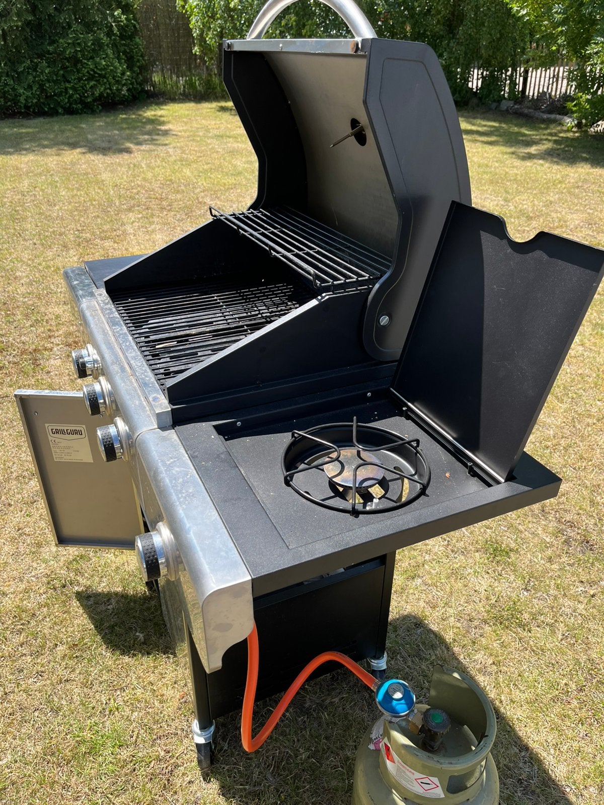Gasbarbecue GrillGuru, Tuin en Terras, Ophalen of Verzenden, Zo goed als nieuw