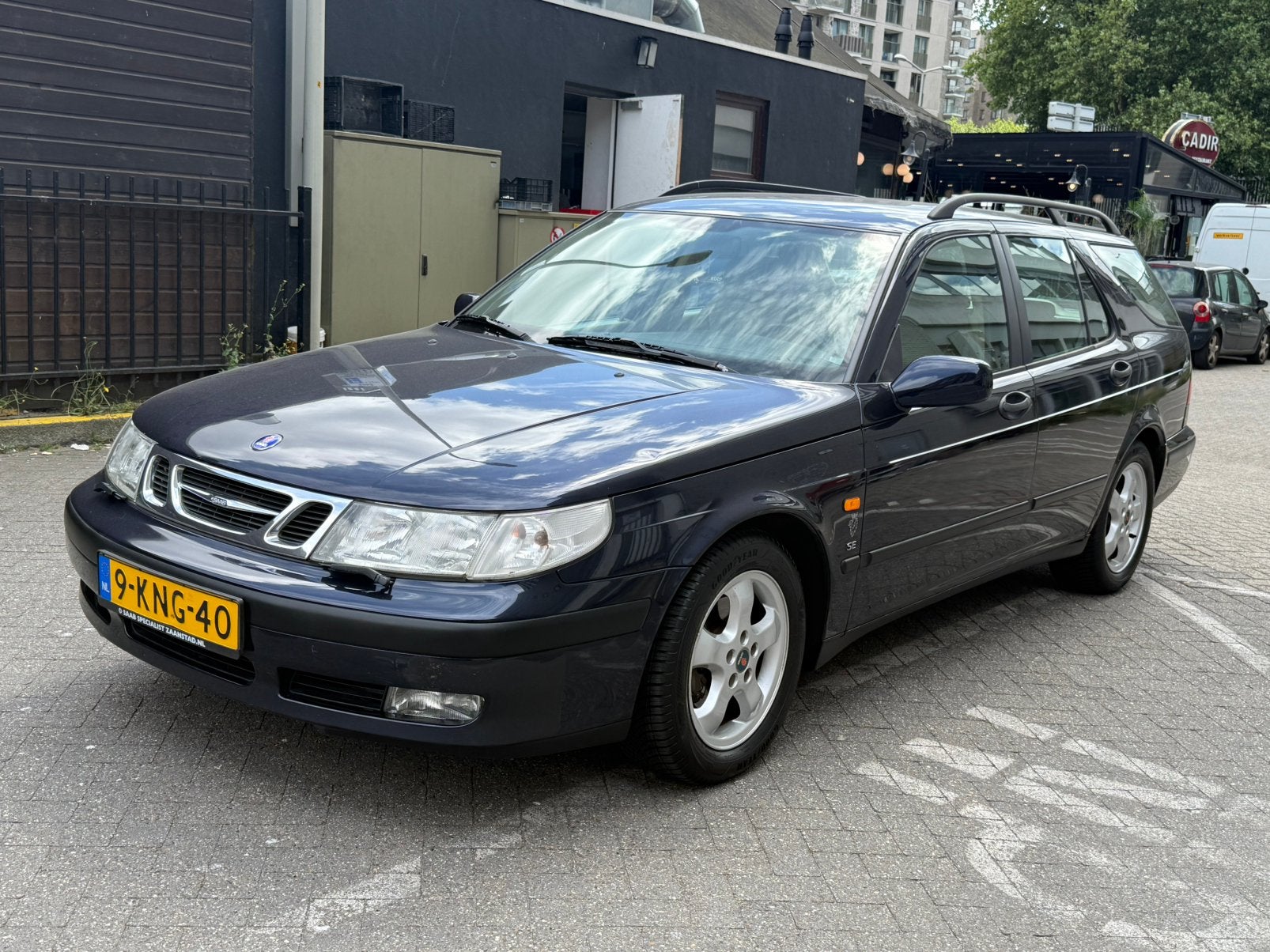 Saab 9-5 Estate 2.3t 170pk | AUT | Dealer Onderhouden | APK, Auto's, Saab, Automaat, 1800 kg, Beige, 2290 cc