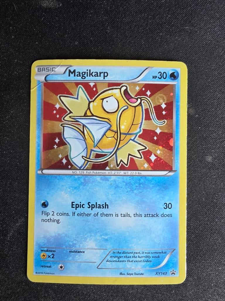 Magikarp holo XY143, Ophalen, Gebruikt, Losse kaart, Foil