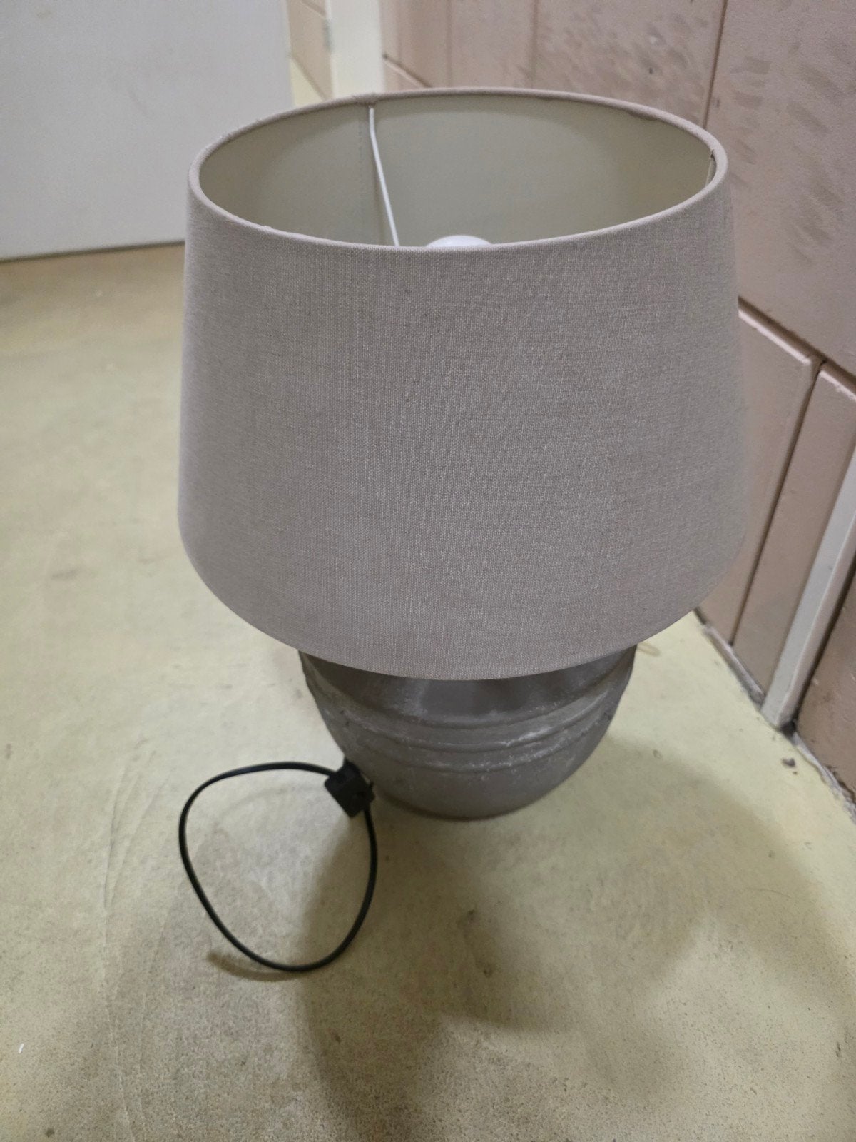 Riverdale lamp met kap, Ophalen, Gebruikt, Rond, Tafellamp