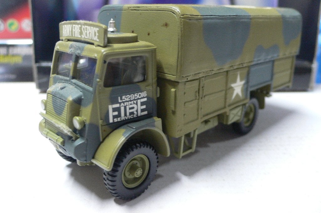 bedford qld army fire service - corgi 1/50, Verzenden, Zo goed als nieuw, Bus of Vrachtwagen, Corgi
