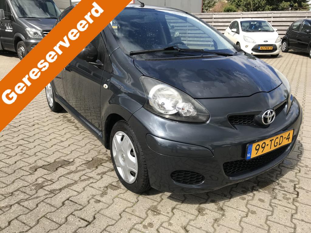 Toyota Aygo 1.0-12V Cool (bj 2012), Auto's, Voorwielaandrijving, Euro 5, Stof, Gebruikt