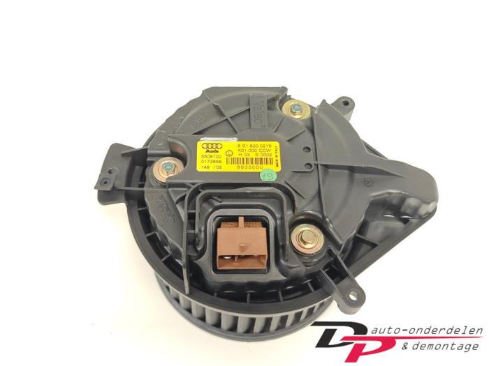 Kachel Ventilatiemotor van een Audi A4, Gebruikt, -, -, -
