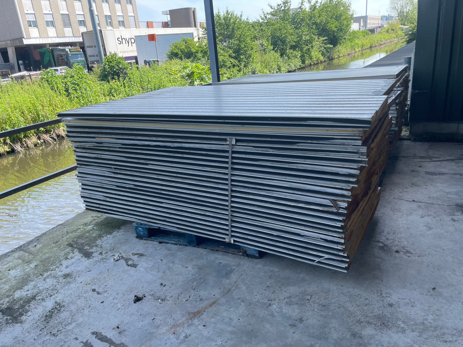 Sandwichpanelen 240x115, Ophalen, Zo goed als nieuw, 50 tot 100 mm