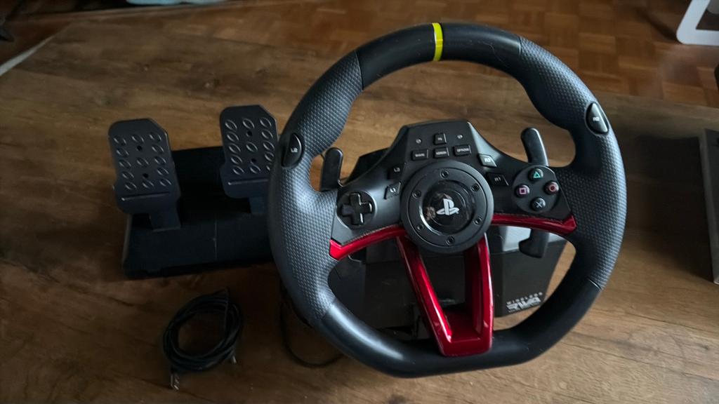 Hori Racing Wheel Apex voor PlayStation, Spelcomputers en Games, Spelcomputers | Sony PlayStation Consoles | Accessoires, Ophalen of Verzenden