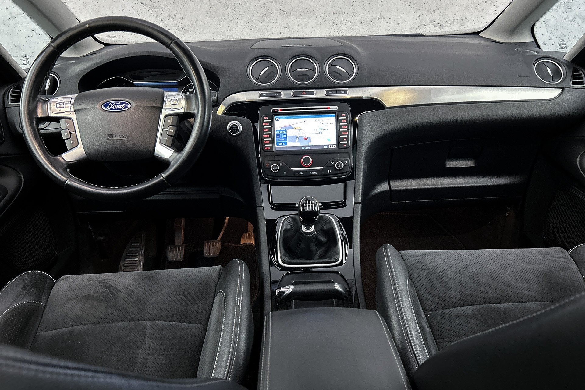 Ford S-Max 1.6 EcoBoost Platinum 7p. | Camera | Trekhaak | P, Voorwielaandrijving, Gebruikt, 4 cilinders, 160 pk
