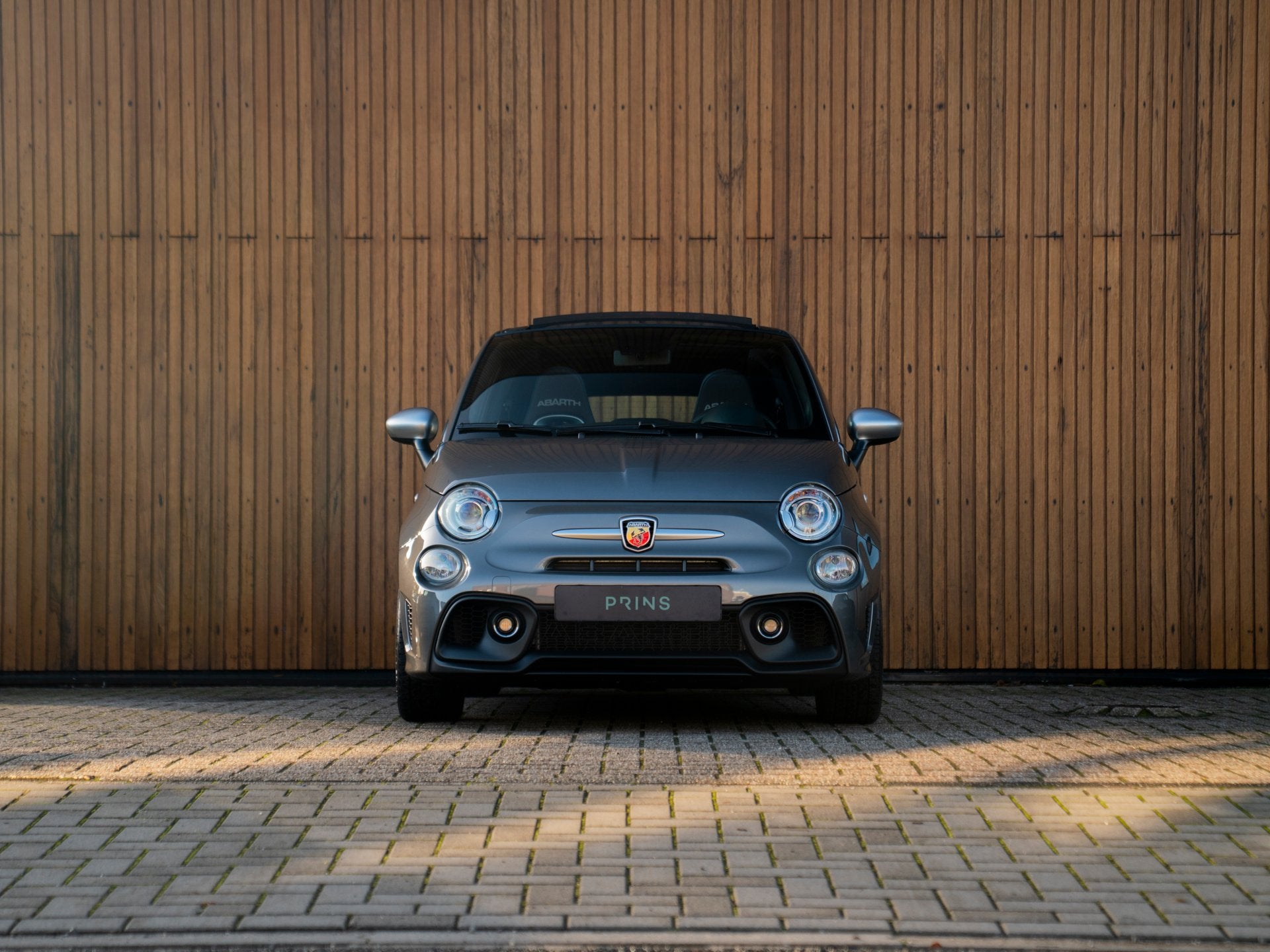 Abarth 595 C Turismo | Beats | CarPlay | Xenon (bj 2022), Auto's, Voorwielaandrijving, Dealer onderhouden, Gebruikt, 4 cilinders