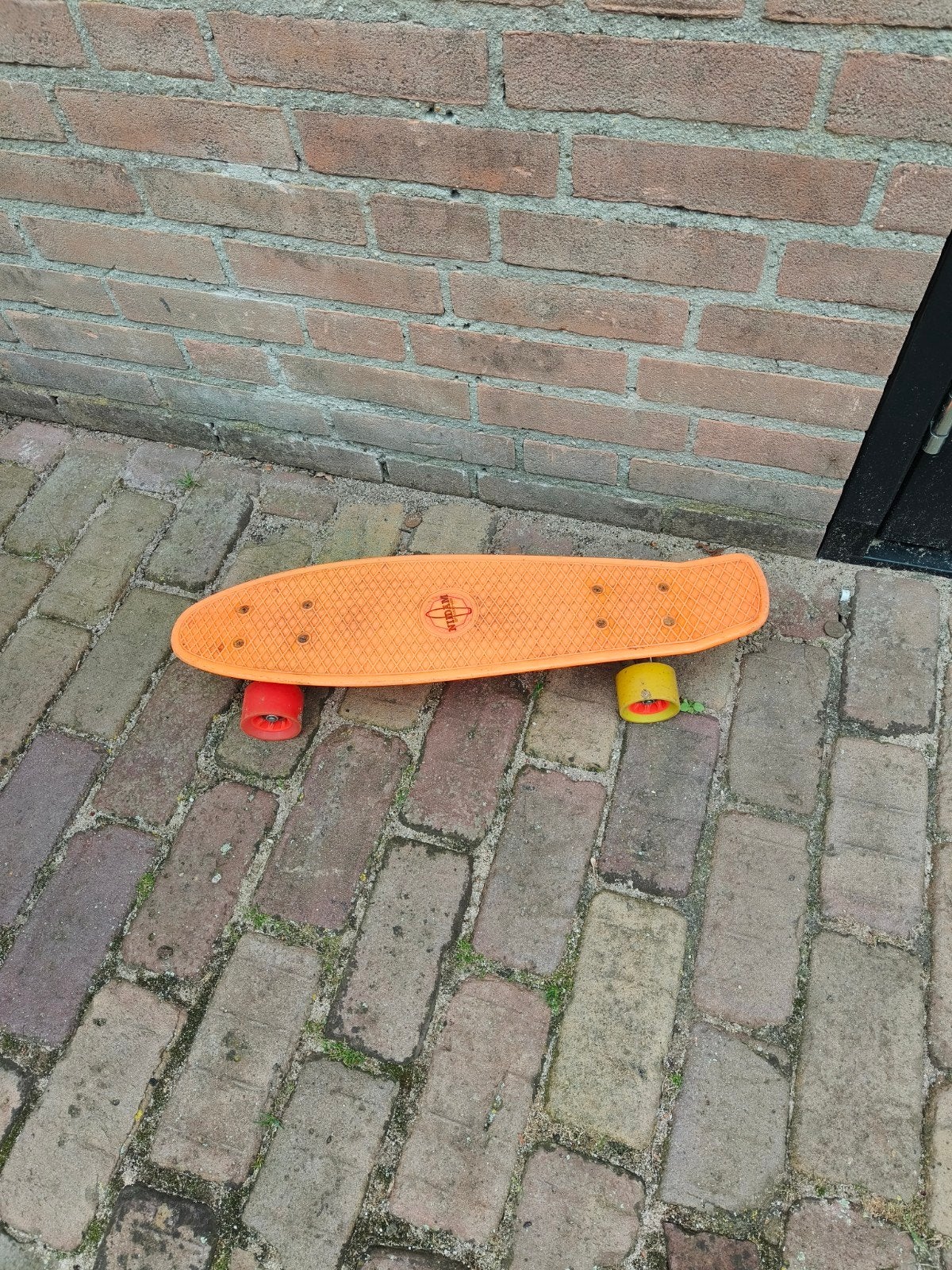 Oranje skateboard voor kind, Ophalen of Verzenden, Zo goed als nieuw, Skateboard