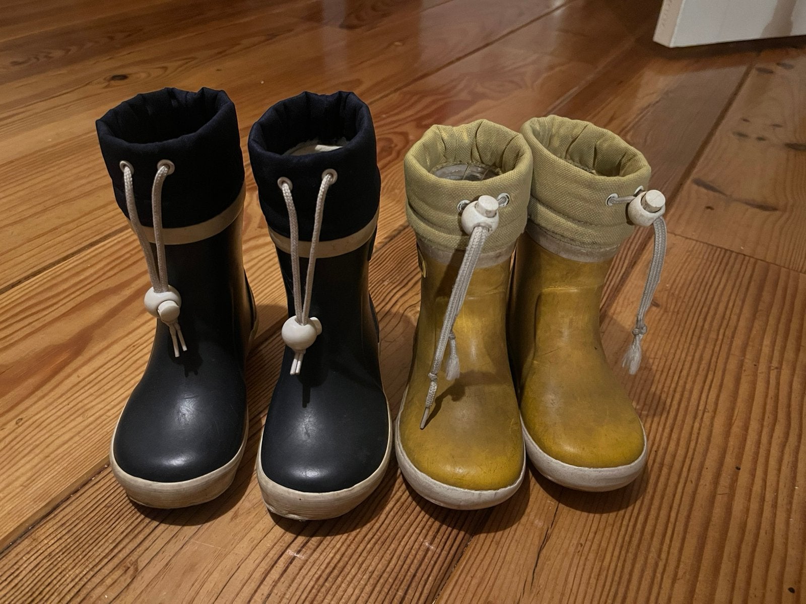 Gevoerde Bergstein laarsjes maat 24, Kinderen en Baby's, Kinderkleding | Schoenen en Sokken, Ophalen of Verzenden, Zo goed als nieuw