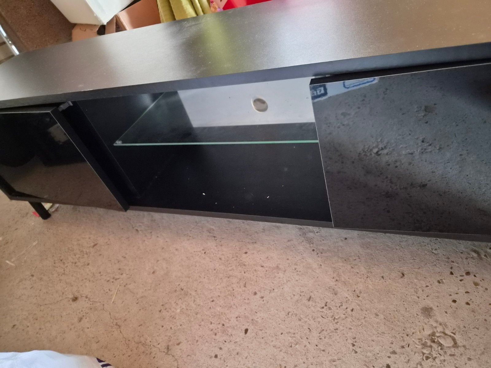 Gratis tv meubel, Huis en Inrichting, Kasten | Televisiemeubels, Ophalen, Gebruikt, 100 tot 150 cm, Glas