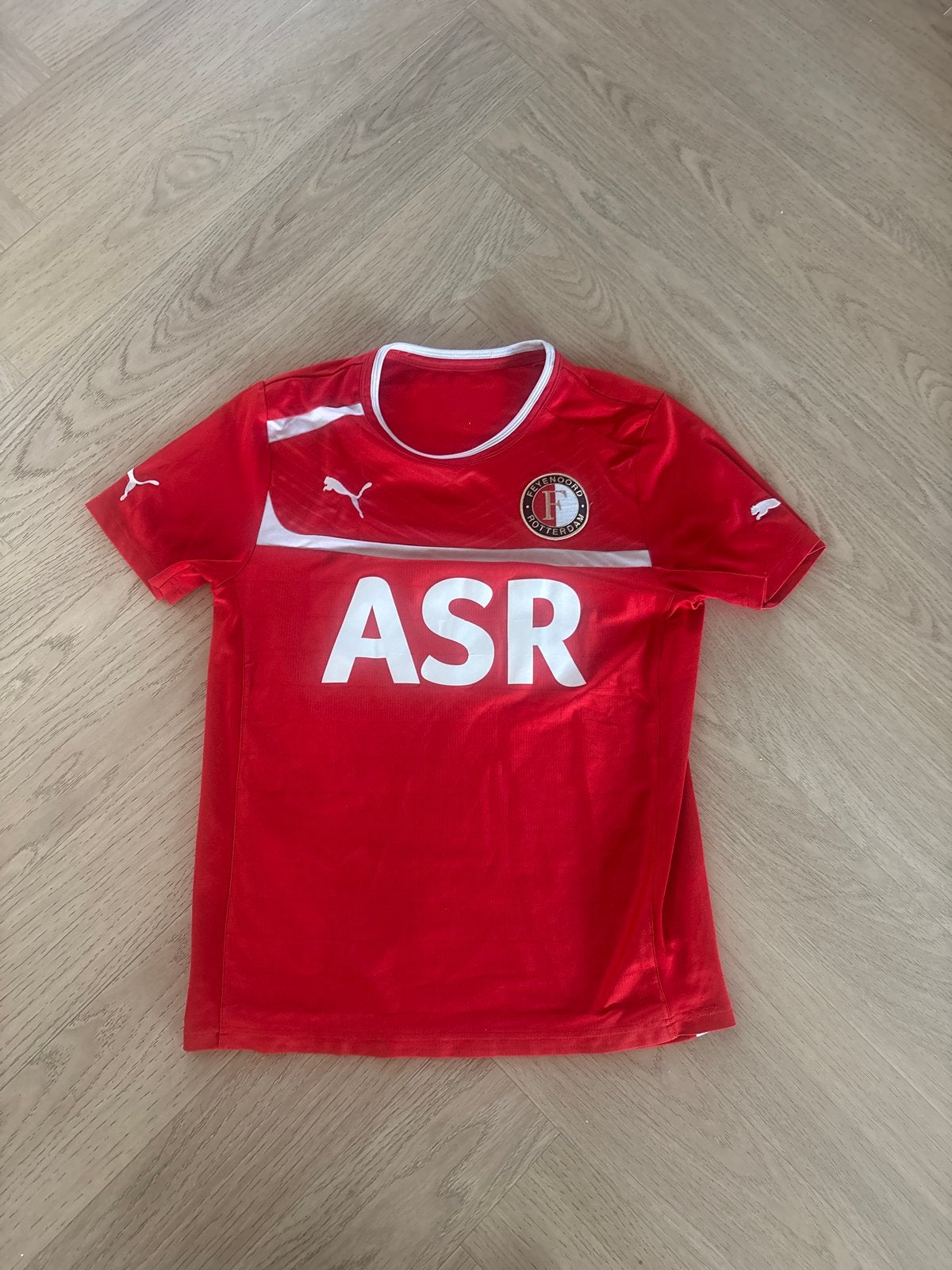 Feyenoord trainingshirt, Ophalen of Verzenden, Gedragen, Maat 48/50 (M), Rood