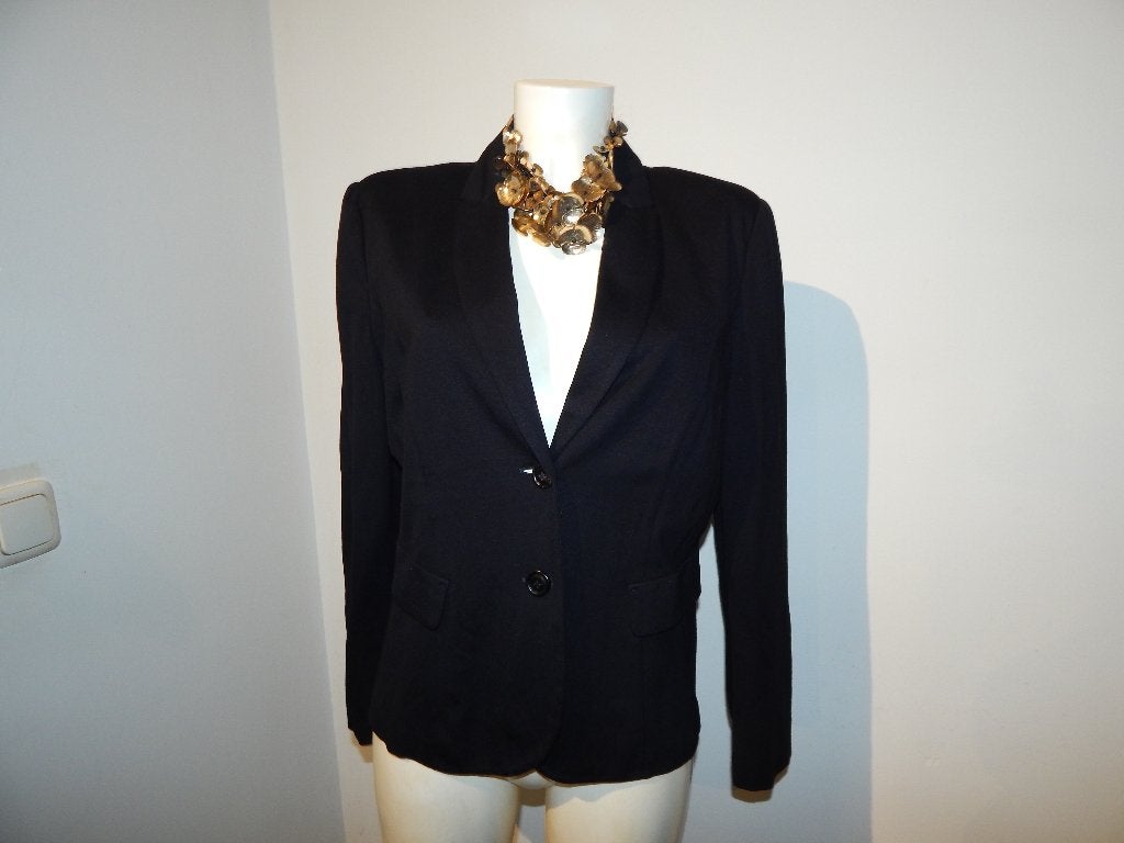 Marccain soepel vallend zwart basic jasje merk knopen N5, Kleding | Dames, Verzenden, Zwart, Maat 42/44 (L), Jasje