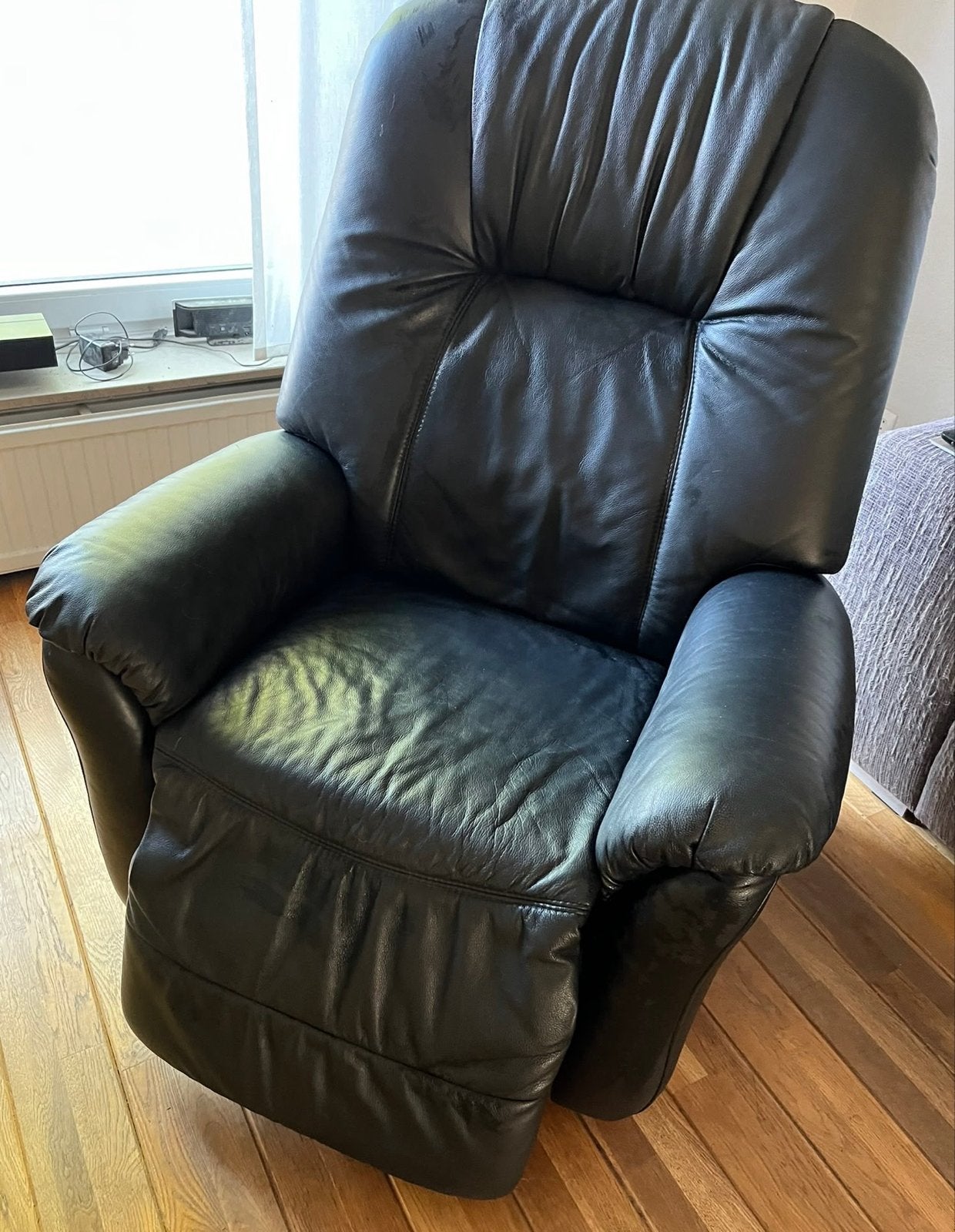 Zwarte leren relaxfauteuil - In goede staat
