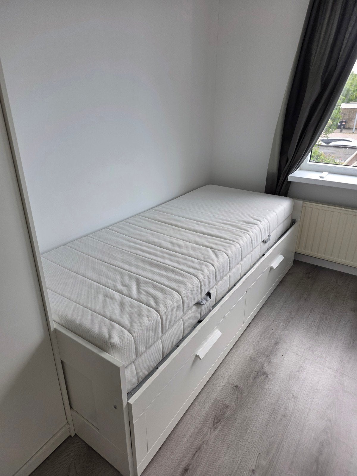 Uitschuifbaar bed met lades - IKEA Hemnes, Ophalen, Wit, Tweepersoons, Modern Scandinavisch