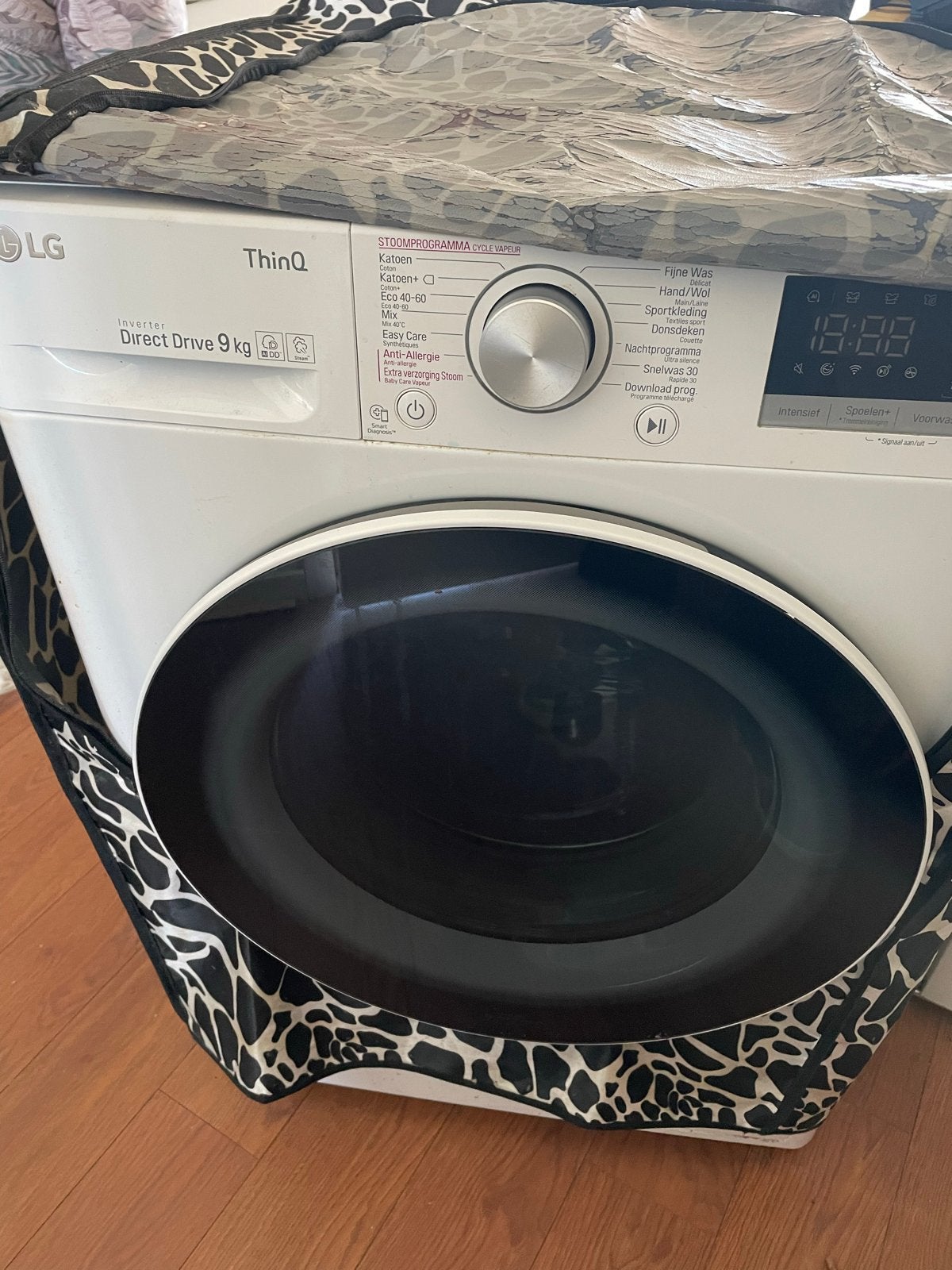 LG ThinQ Direct Drive 9 kg wasmachine - Zo goed als nieuw, Ophalen, 1200 tot 1600 toeren, 8 tot 10 kg, Zo goed als nieuw