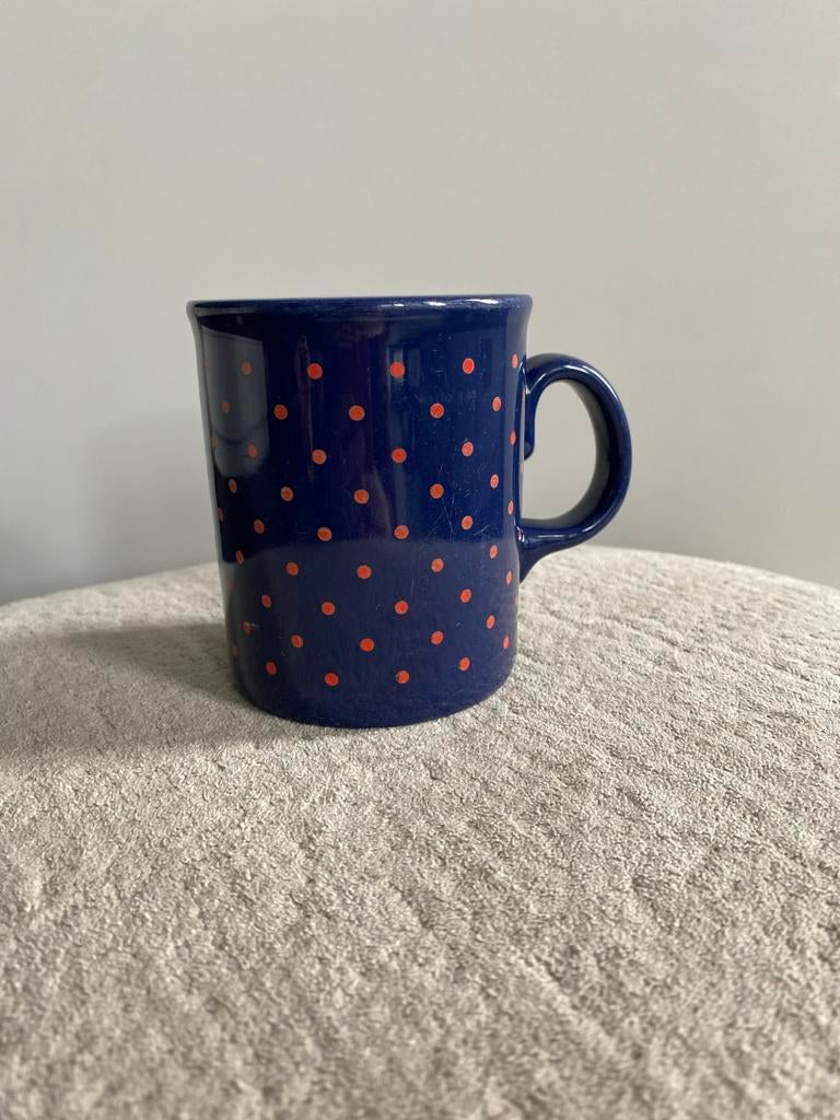 Mok met stippen - Made in England, Huis en Inrichting, Keuken | Servies, Gebruikt, Kop(pen) en/of Schotel(s), Overige stijlen