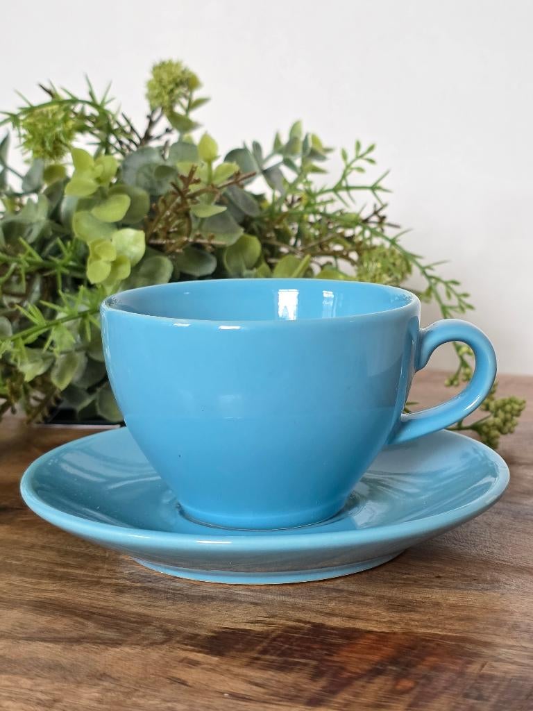 PT - Present Time kopje met schotel ️🩵☕️, Overige materialen, Ophalen of Verzenden, Zo goed als nieuw, Overige stijlen