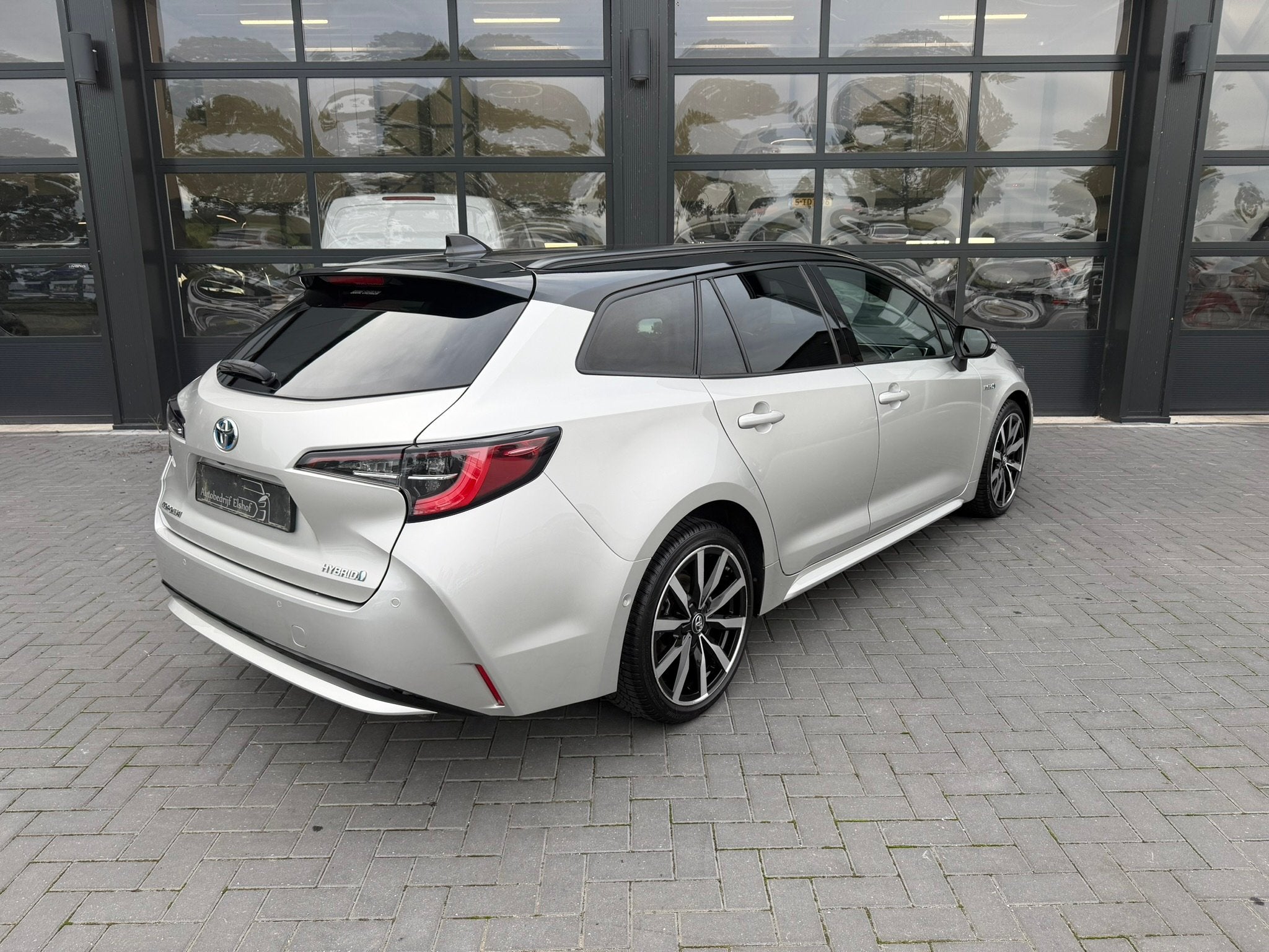 Toyota Corolla Touring Sports 1.8 Hybrid | ACC | Navi | LED, Auto's, Gebruikt, 4 cilinders, Parkeersensor, Origineel Nederlands