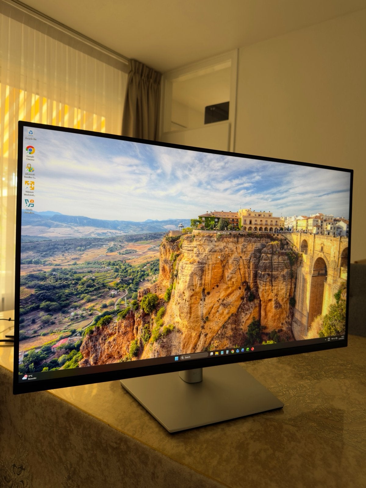 Dell P3223QE 32” 4K Monitor - Ideaal voor thuiswerken/gaming, Gaming, In hoogte verstelbaar, Ophalen of Verzenden, DisplayPort