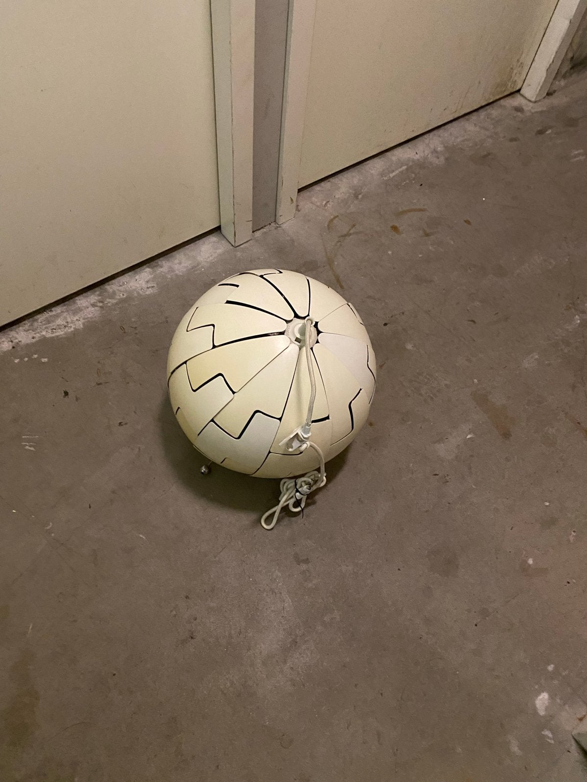 IKEA Plafondlamp - Uniek Design, Ophalen of Verzenden, Gebruikt, Kunststof, E27 (groot)