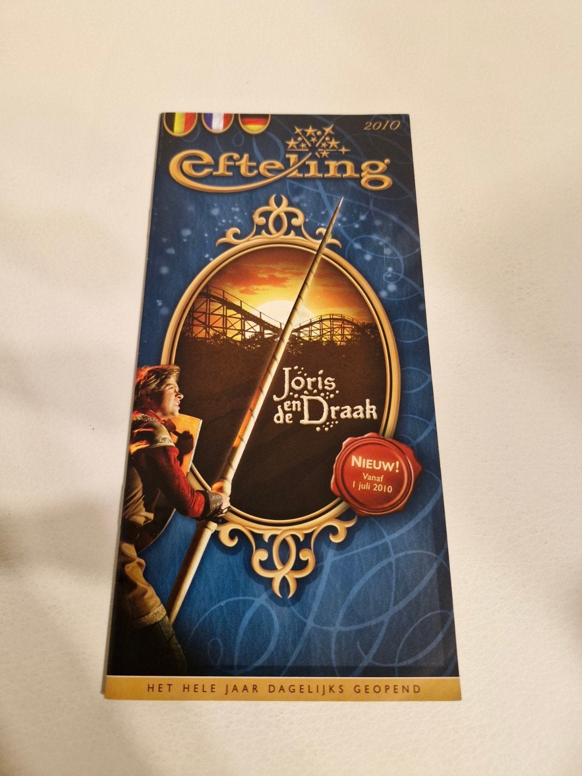Efteling folder Joris en de Draak 2010, Ophalen of Verzenden, Zo goed als nieuw, Overige typen