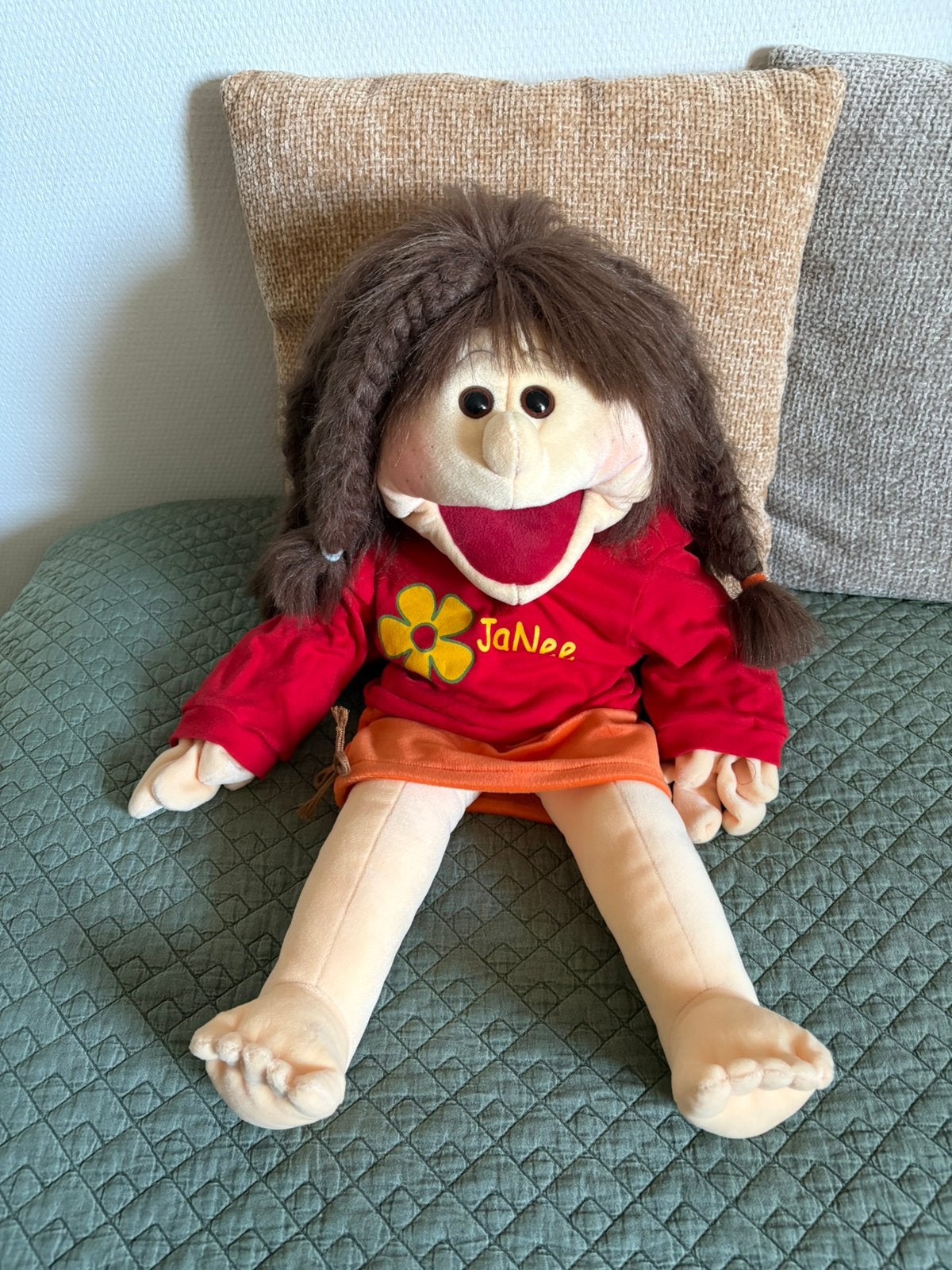 Living puppet, Ophalen of Verzenden, Zo goed als nieuw, Button of Speldje