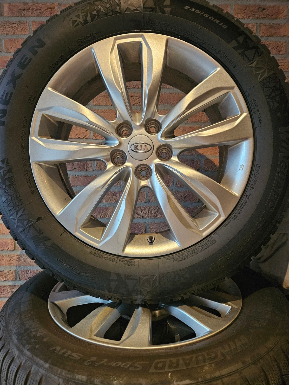 18 inch KIA Sorento Winterset 5x114.3 Nexen 8mm profiel TPMS, Ophalen, 18 inch, Banden en Velgen, Winterbanden