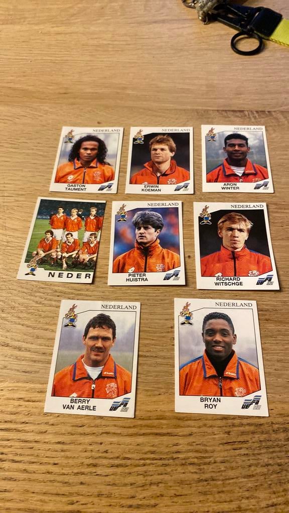 Panini euro 92, Ophalen of Verzenden, Zo goed als nieuw, Meerdere stickers