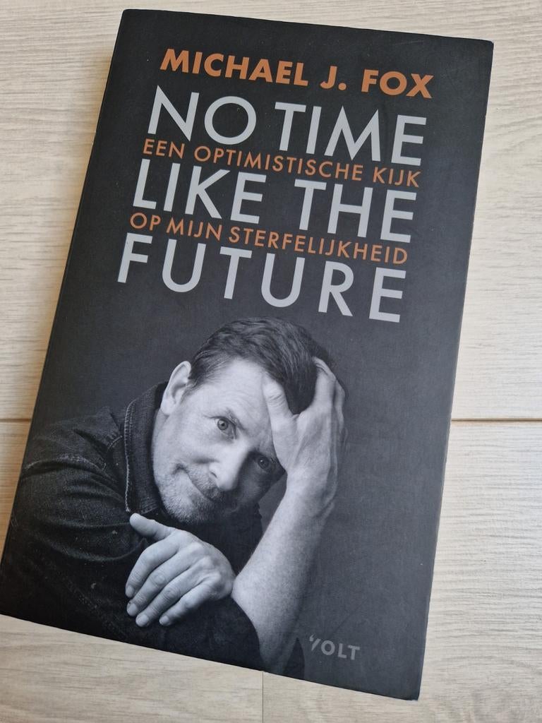 boek michael j. fox biografie no time like the future j, Boeken, Ophalen of Verzenden, Zo goed als nieuw