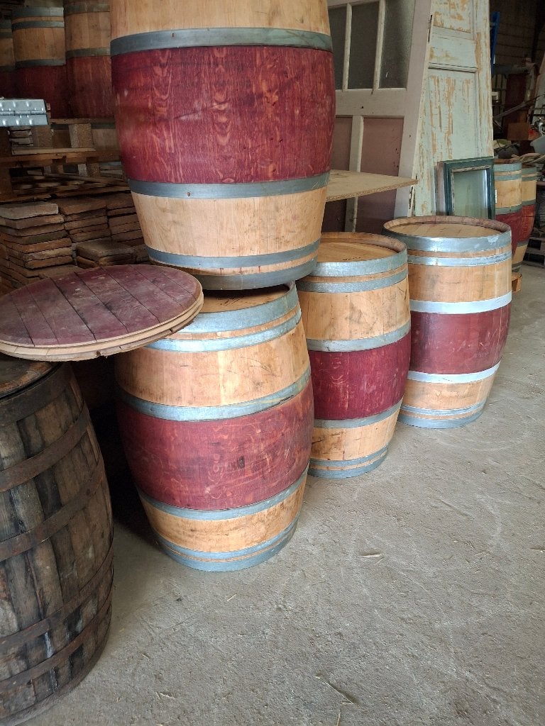 wijnvaten/regentonnen 225 liter, € 120,00 als nieuw. fo/om, 150 liter of meer, Ophalen, Zo goed als nieuw, Hout