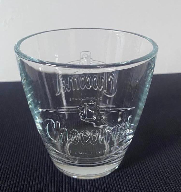 Chocomel glas van de enige echte. Hoogte 9 cm., Ophalen, Zo goed als nieuw, Overige typen