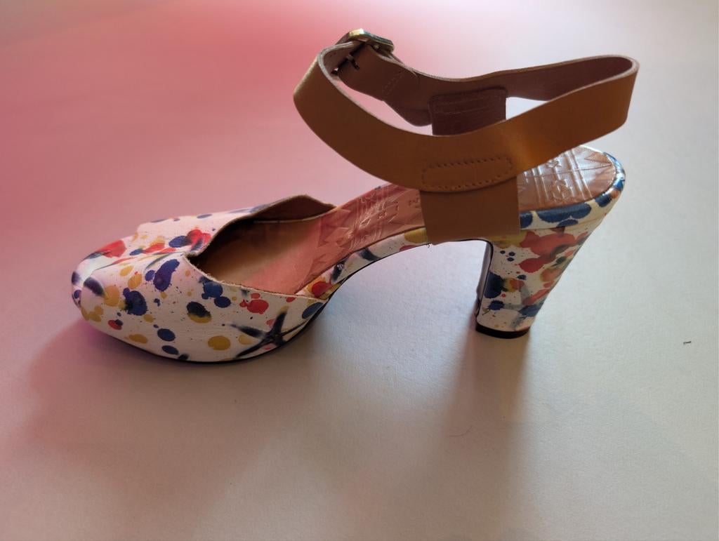 Chie Mihara pumps, maat 38, zo goed als nieuw, Pumps, Zwart, Ophalen of Verzenden, Zo goed als nieuw