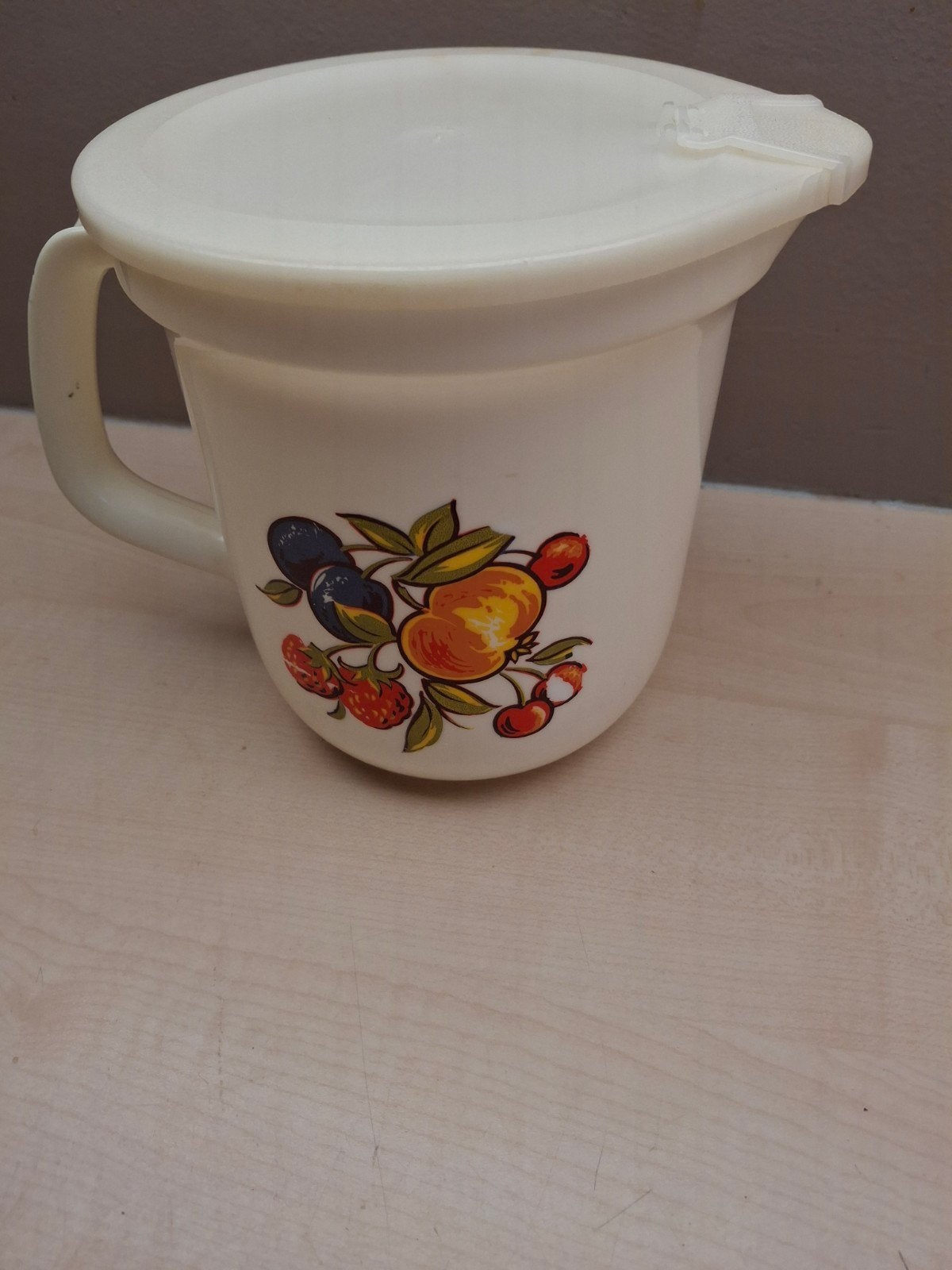 Emsa Tuit Schenkkan Plastic met Fruitdecoratie, Huis en Inrichting, Beige, Gebruikt, Kunststof, Ophalen of Verzenden